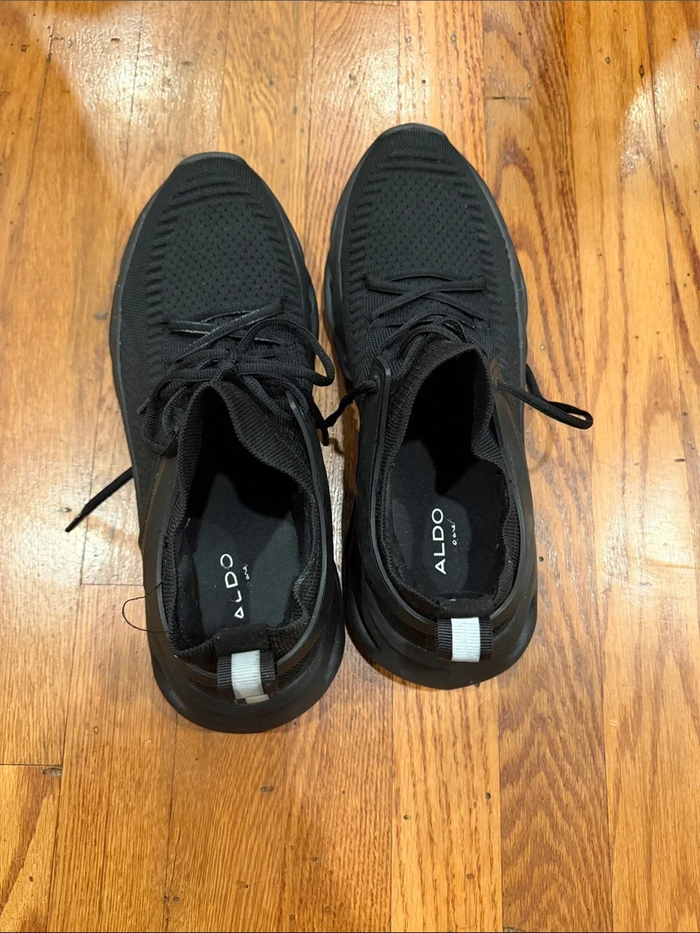 N/A versatile black